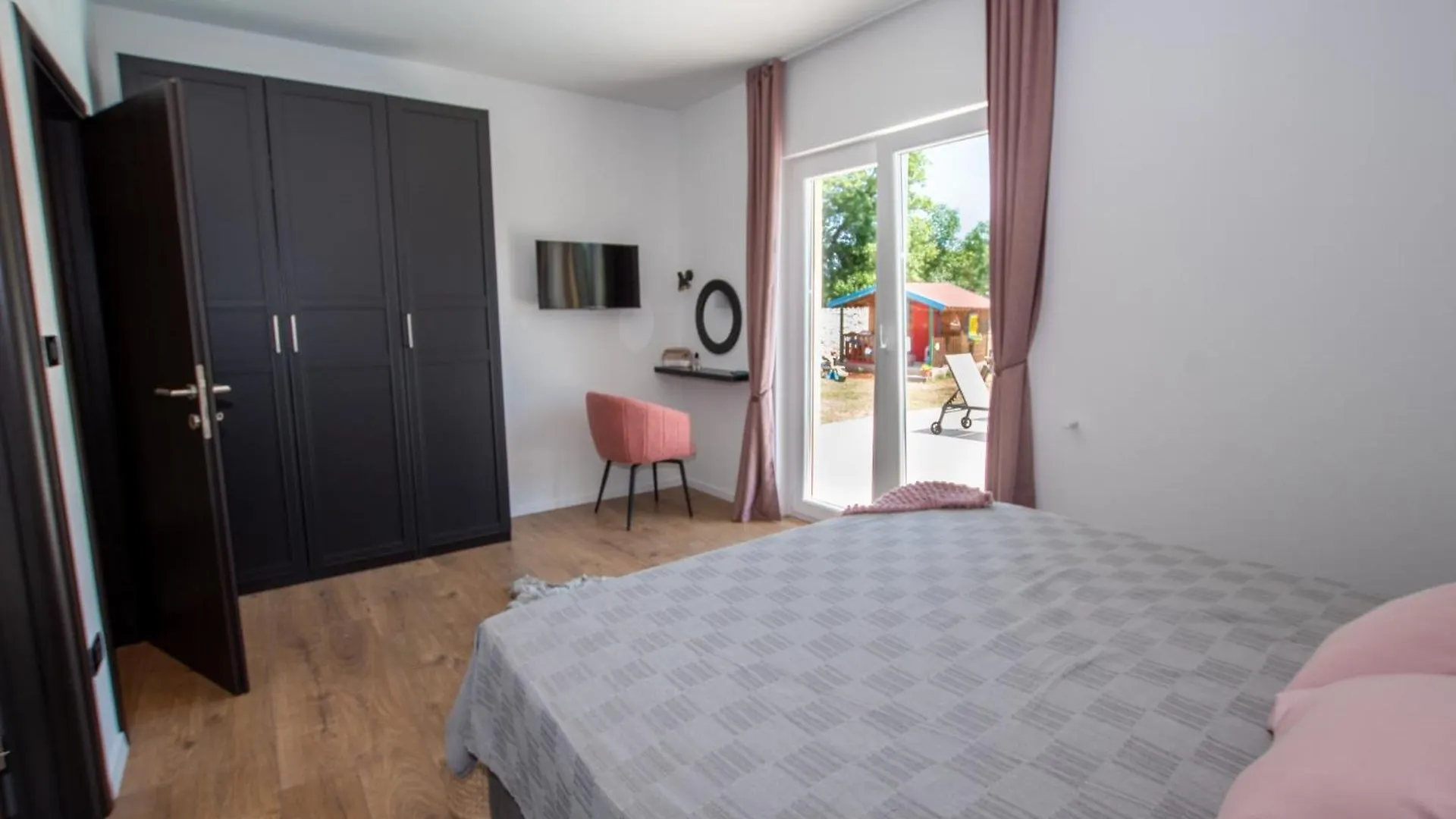 Villa Mila Kunj 0*,  Croatia